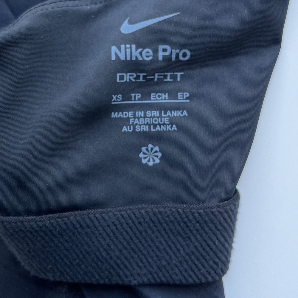 Nike Pro Dri-Fit Shelf Bra Cropped Tank Top Size XS Black - Picture 10 of 11